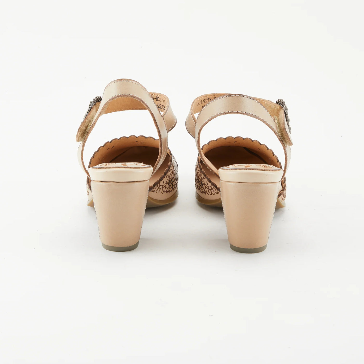 Eiloota Sandals in Beige