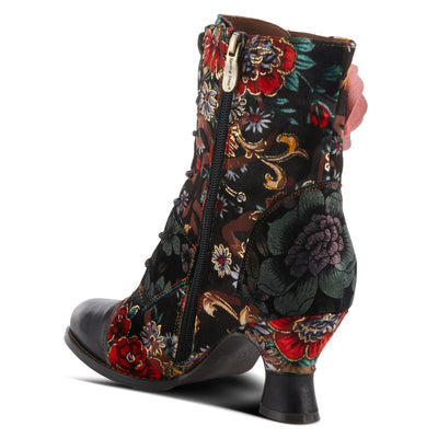 Roselia Boots in Black Multi