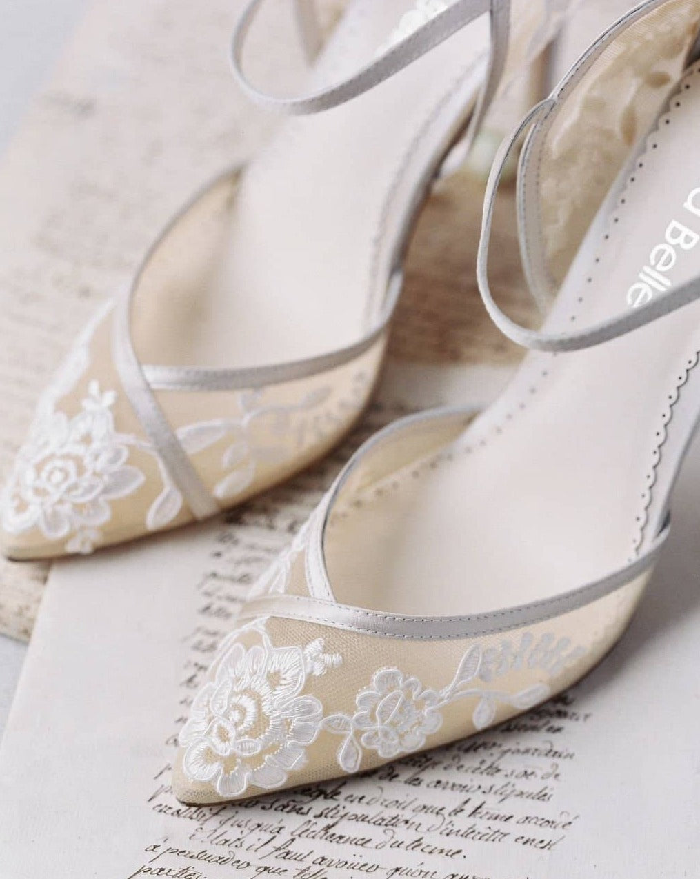 Fashion nude wedding heels